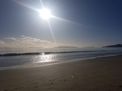 Situated on the eastern coast of the beautiful Coromandel Peninsula, north facing Matarangi beach has 4.5km of pristine white sand and sparkling clear water.